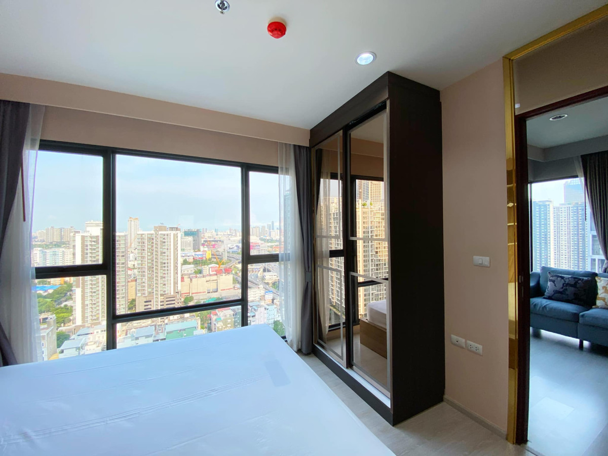 RHYTHM ASOKE 1 | MRT Rama 9 | 2B2B, Beautiful room, High floor, City view, MRT & Central Rama 9 300m and Ready to move in #HL