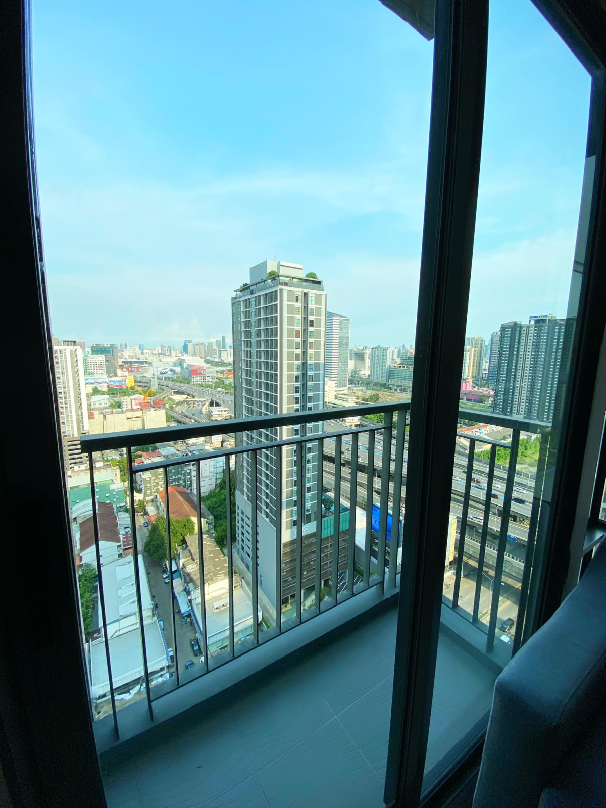 RHYTHM ASOKE 1 | MRT Rama 9 | 2B2B, Beautiful room, High floor, City view, MRT & Central Rama 9 300m and Ready to move in #HL