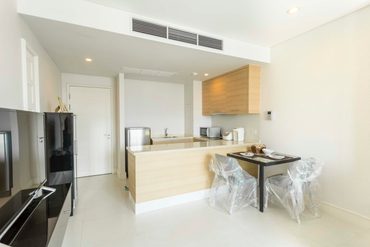 Aguston Sukhumvit 22 | BTS Phrom Phong | 🌈 Exclusive Room With Special Price 🌈 | #O