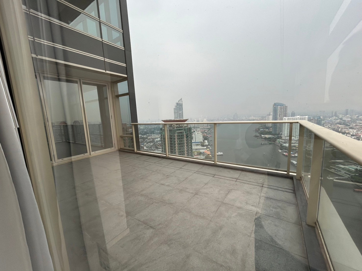 FOUR SEASONS PRIVATE RESIDENCES I BTS SAPANTAKSIN I PENTHOUSE UNIT 2 FACING OF THE RIVER SUNSET CHAOPHRAYA RIVER IN THE EVENING I #HL