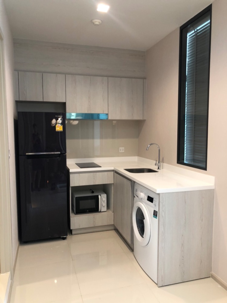 Life One Wireless | BTS Ploenchit | hot unit available !!! I #new