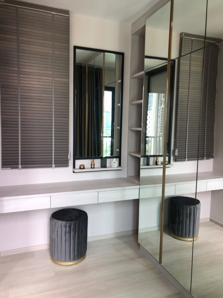 Life One Wireless | BTS Ploenchit | hot unit available !!! I #new