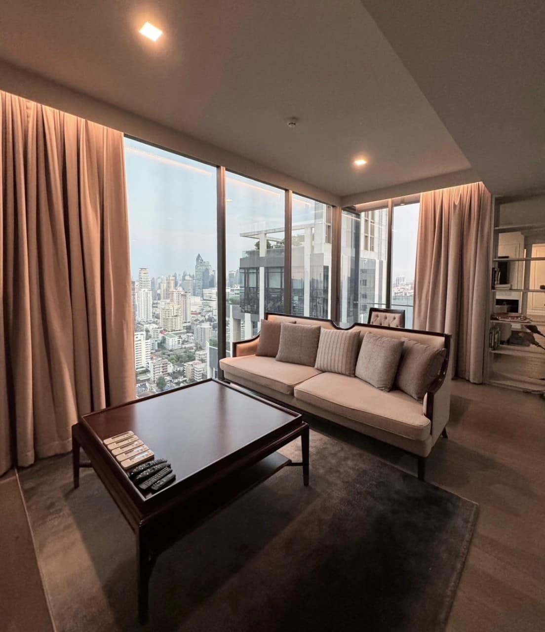 Celes Asoke i BTS ASOKE I MINI PENTHOUSE UNIT AVAILABLE NOW I #HL