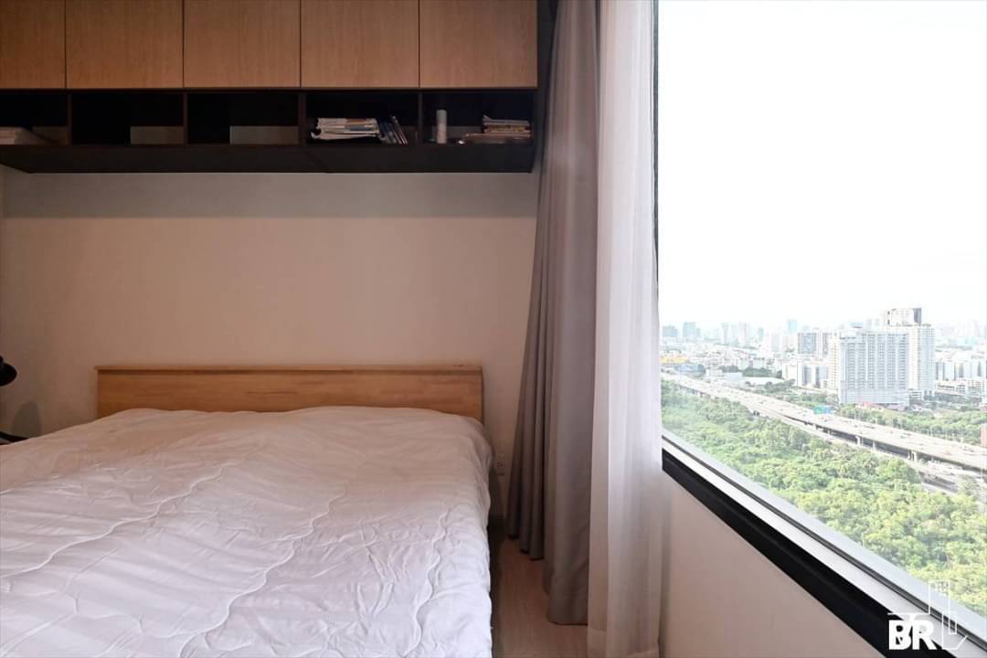 Life Asoke |  MRT Phetchaburi & Makkasan airport link | 🌞 Everyone Like a New Room 🌞 #HL