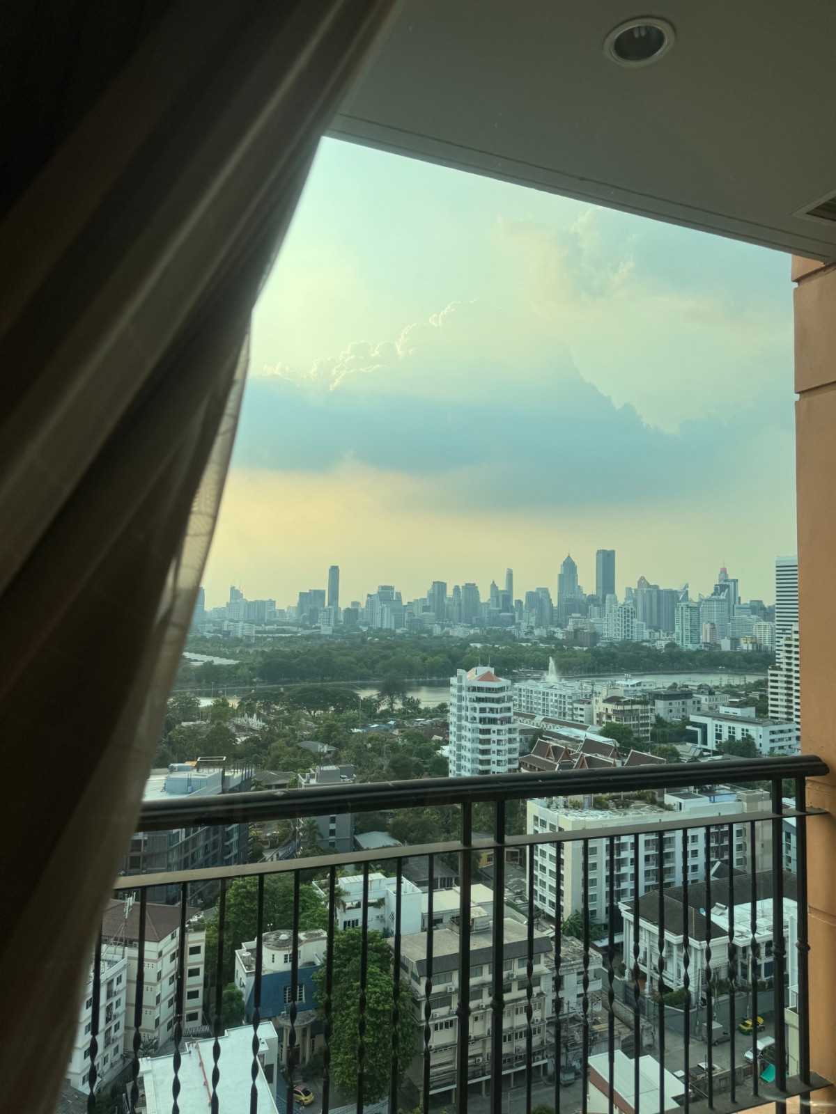 Aguston Sukhumvit 22 I BTS Phromphong I Nice room I #O