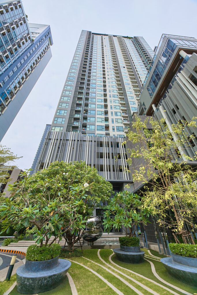 Rhythm Asoke | MRT Rama 9 | 🌈 The Most “Exclusive” Unit in this popular project, elegance interior and Clear view 🌈 #HL