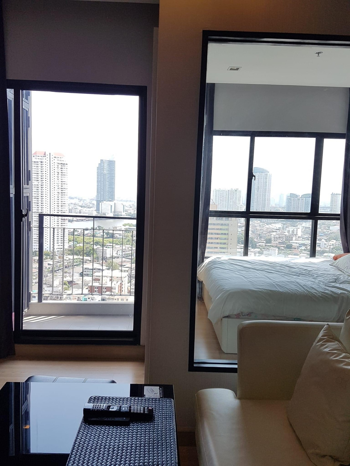 Urbano Absolute Sathon-Taksin l BTS กรุงธนบุรี l #HL