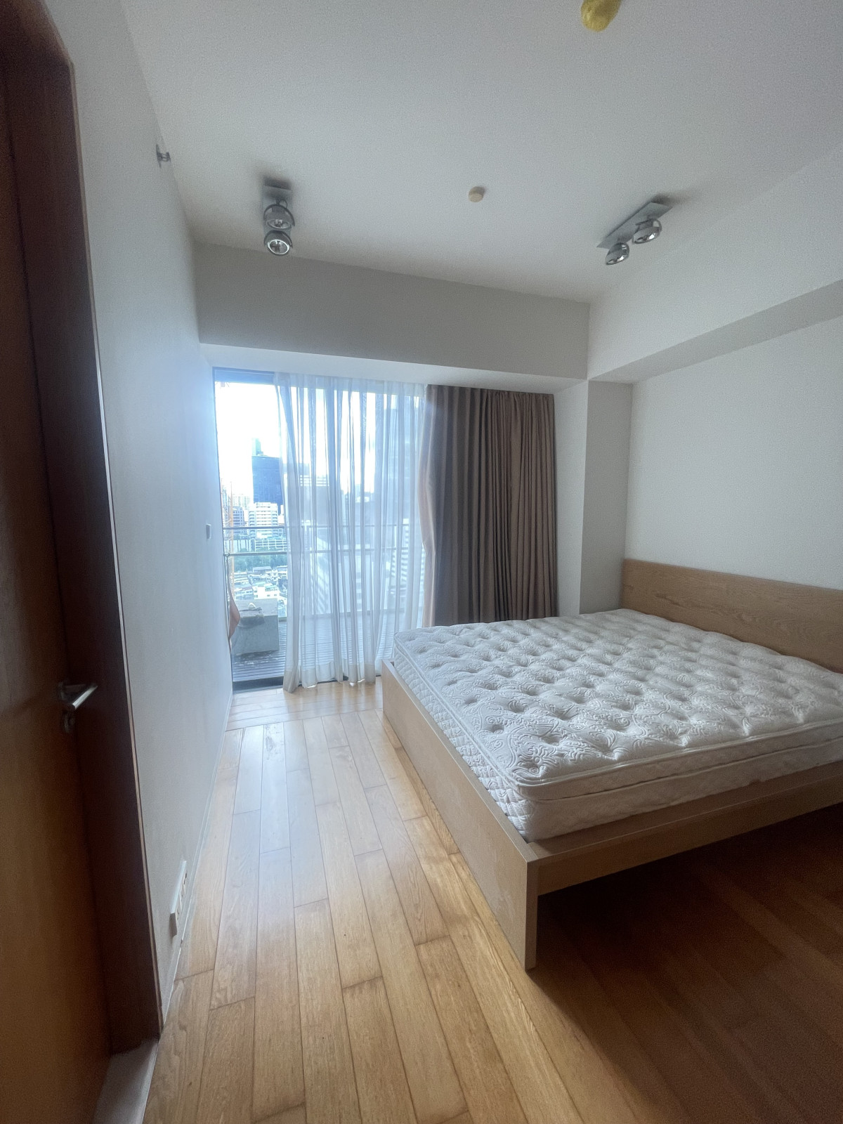 The Met Sathorn | BTS Saint Louis |🔥FOR RENT Super price Nice room & High Floor #HL