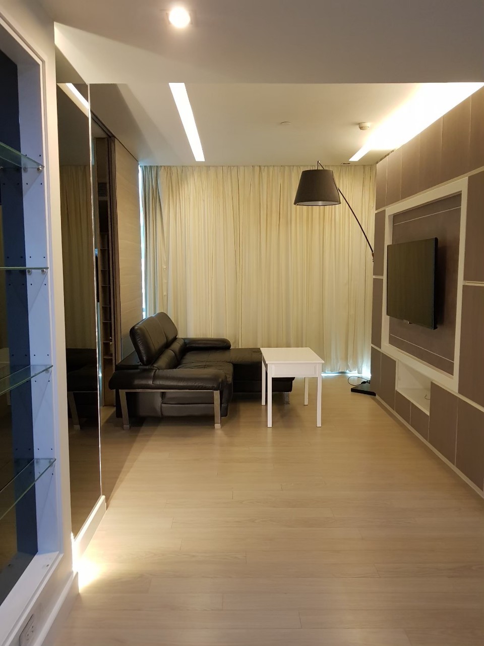 The Room Sukhumvit 21 I BTS Asoke , MRT Sukhumvit I 🌈 Nice High floor Unit 🌈 I #HL