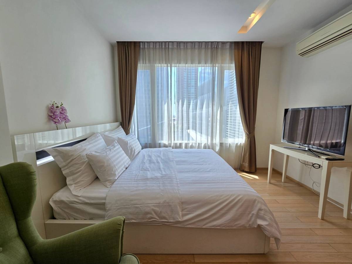 Siri at Sukhumvit I BTS Thonglor I 1bedroom Big Space Nice Room Good Negotiable I #HL