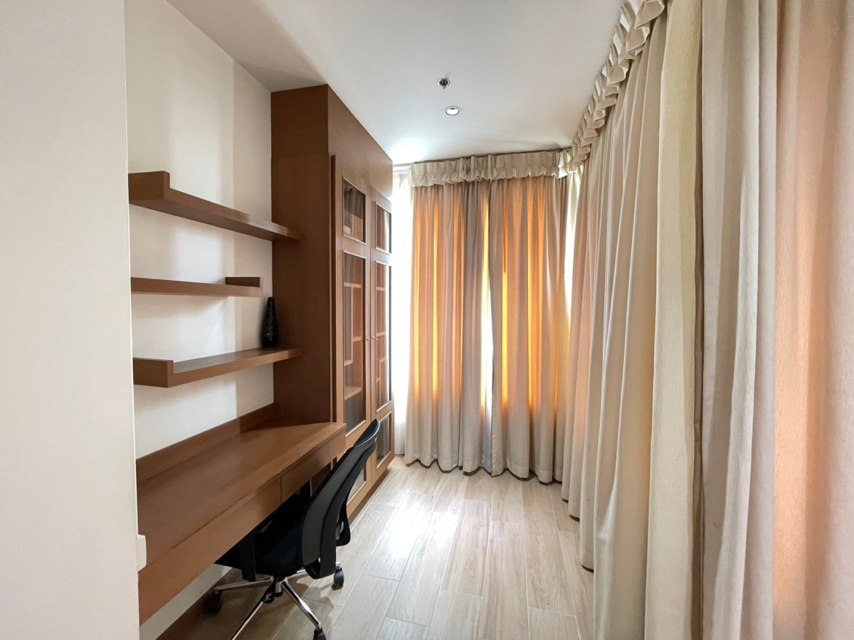 The Empire Place | BTS Chong Non Si | For rent Big room  near bts | #O