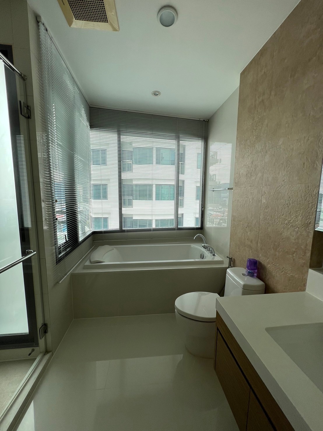 Bright Sukhumvit 24 I BTS Phromphong I Big Space Shocking Price🌈 The Best in Market Right Now! 🌈Nice Room 🌈 I #HL