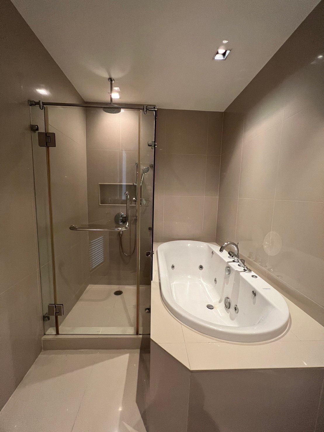 Athenee Residence I BTS Ploenchit I Large Size of 2bedroom Available for now I #HL