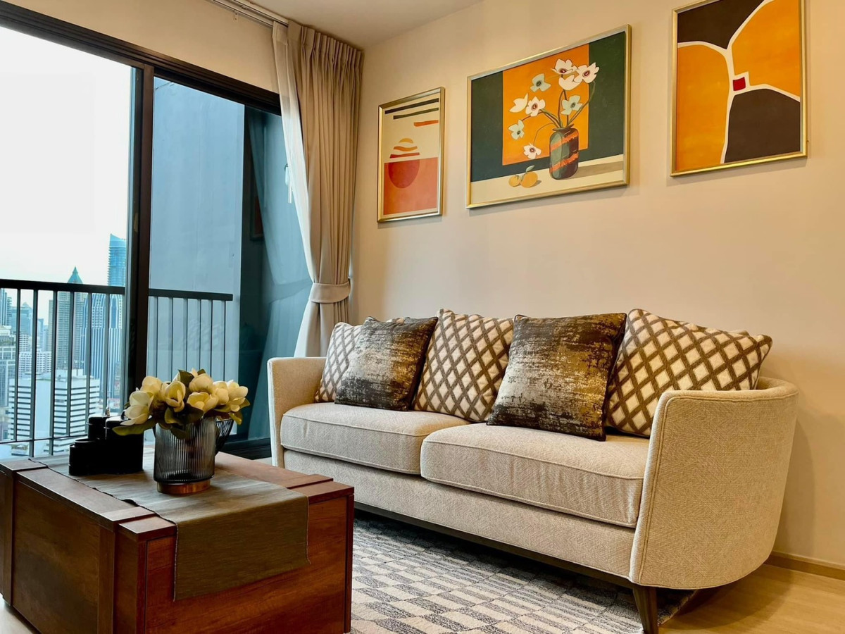 Life One Wireless | BTS Ploenchit | Best Deal 2bedroom With High floor  I #HL