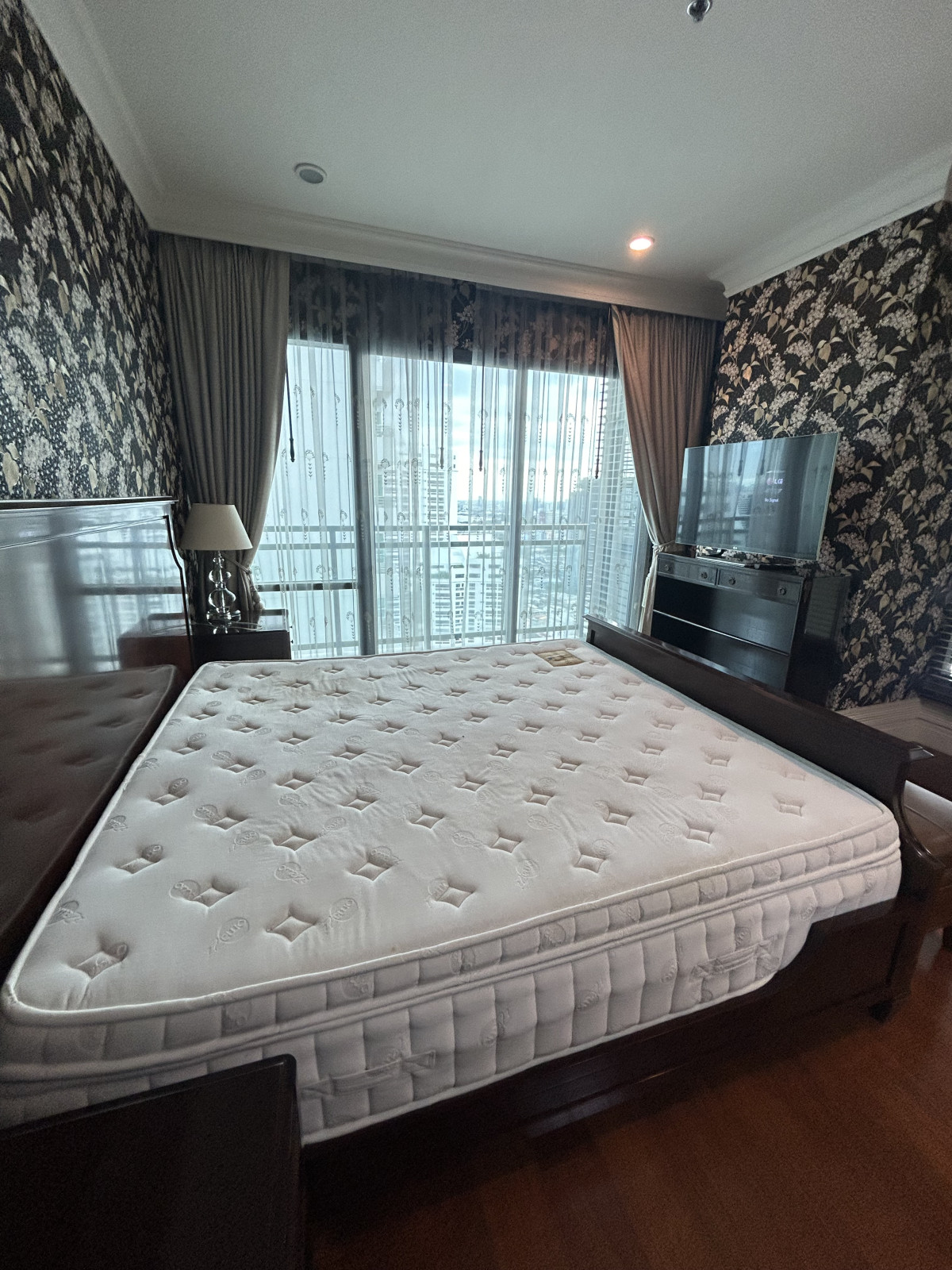 Bright Sukhumvit 24 I BTS Phromphong I Duplex lover, Shocking Price🌈 The Best in Market Right Now! 🌈Nice Room and Decoration 🌈 I #HL