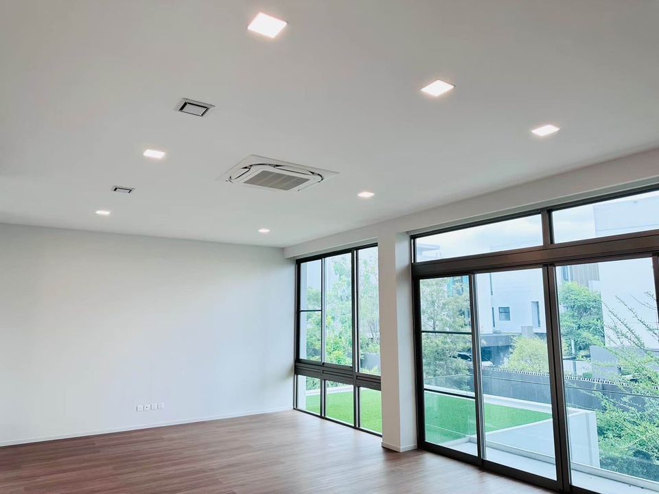 VIVE RAMA 9 (วีเว่ พระราม 9) | For Sale  Good Deal !!! Japandi House, Beautiful, Corner unit, Private, Unique project  บ้านเปล่า ถนนกรุงเทพกรีฑา | HL