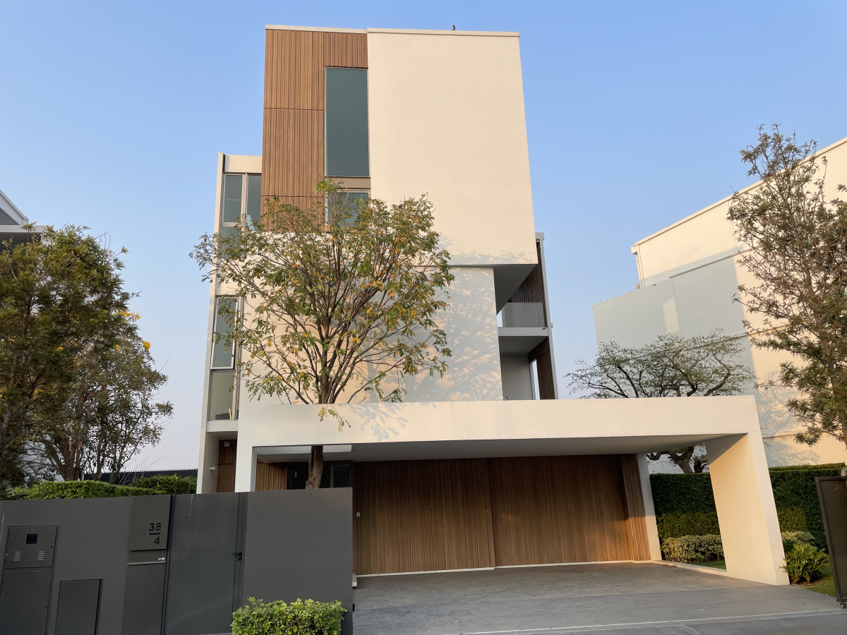 VIVE RAMA 9 (วีเว่ พระราม 9) | For Sale Japandi House, Beautiful, Corner unit, วิวสวยที่สุด ได้วิวสนามกอลฟ์ข้างหลังบ้าน บ้านเปล่า |  HL