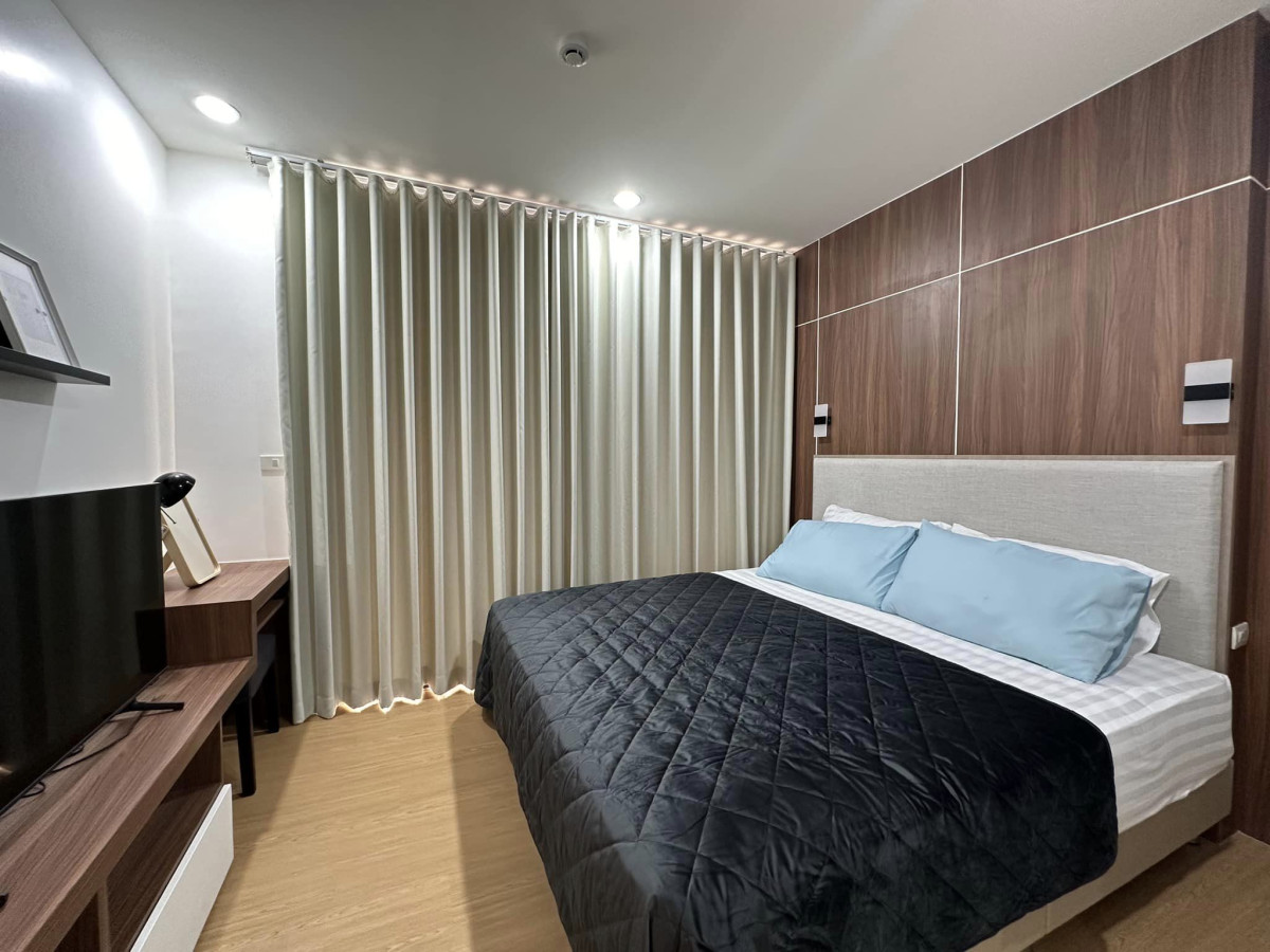 6th Avenue Sukhumvit 15  Executive Residence for rent - Type: One Bedroom Executive with Living room.