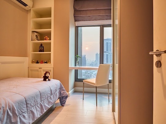 The Crest Sukhumvit 34 | Beautiful Room High Floor Nice Deal 🚝BTS Thonglor