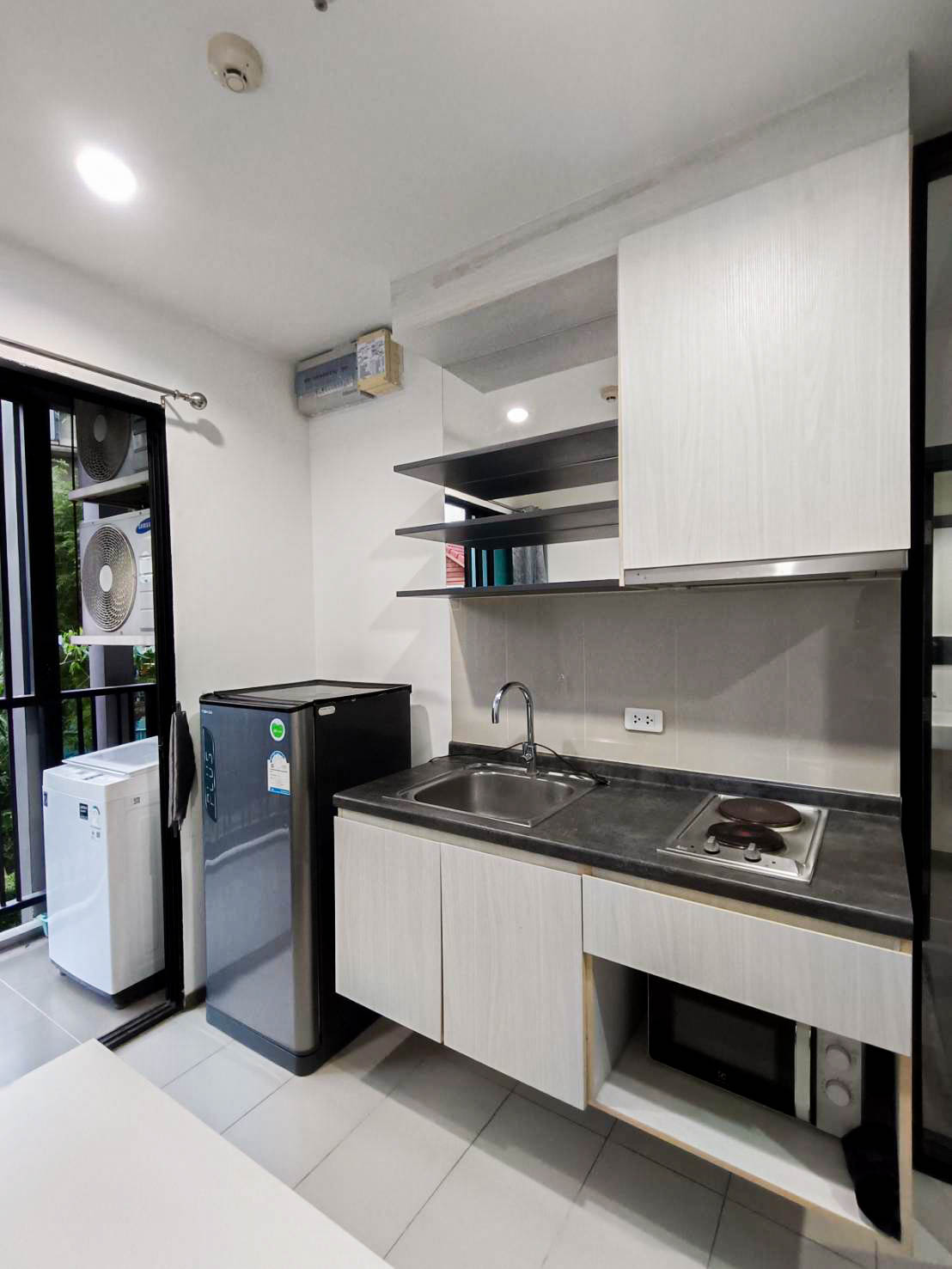 The Base Park West Sukhumvit 77 | ราคาหลุดตลาด ขายพร้อมผู้เช่า Yeild 5.2% ทำเลดี ใกล้รถไฟฟ้าสถานีอ่อนนุช | HL