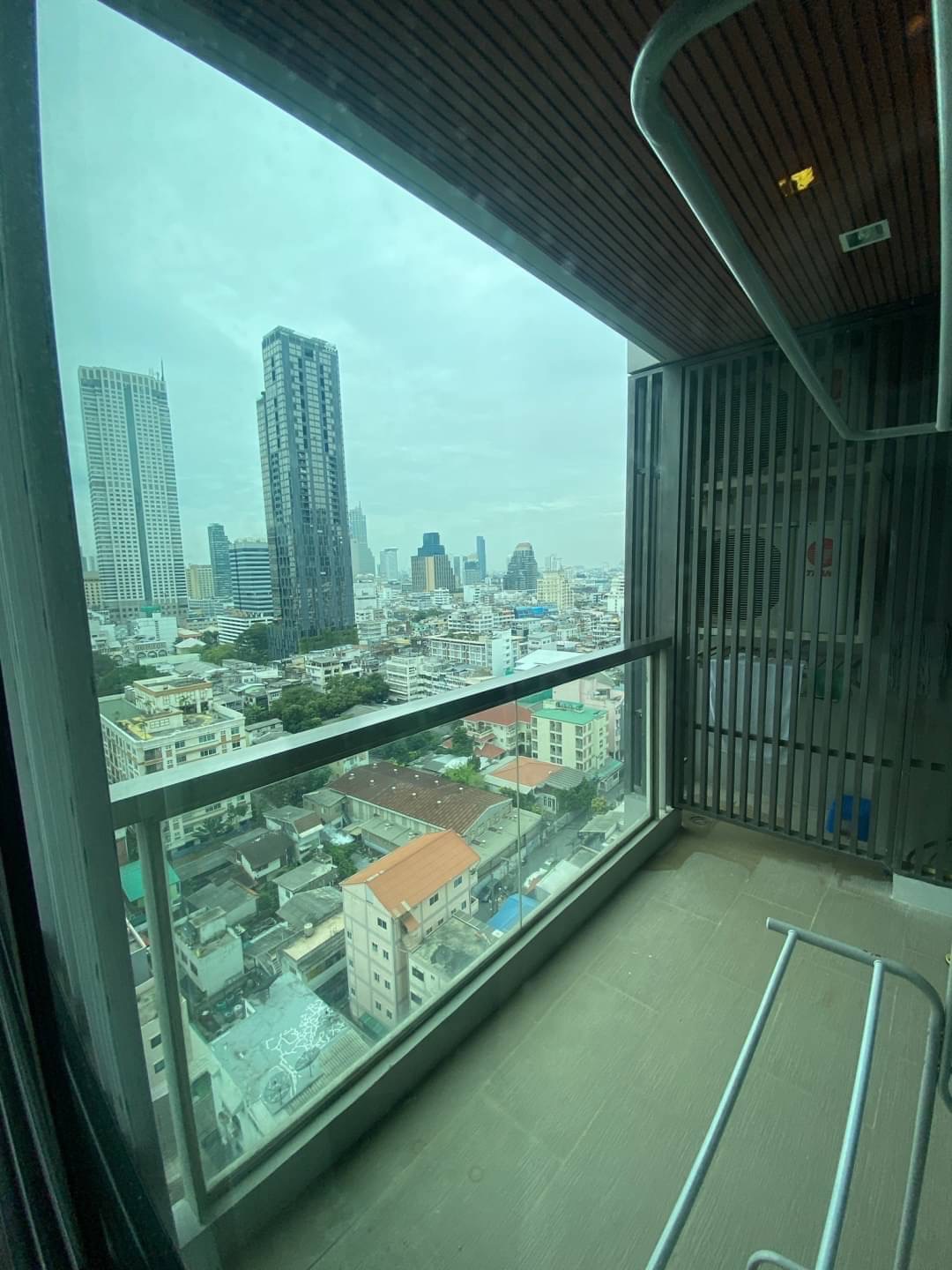 The Address Sathorn |  🚄ใกล้ MRT เพชรบุรี | HL