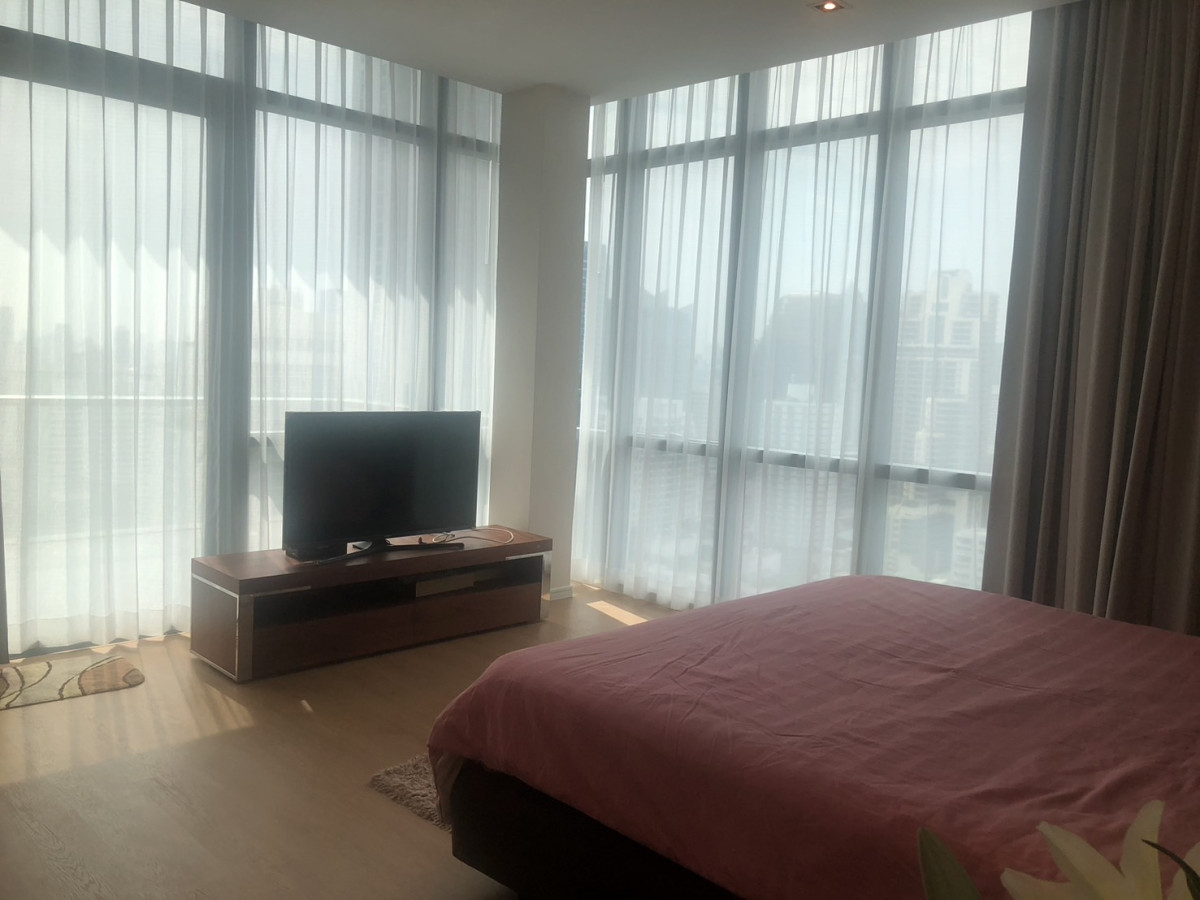 The Room Sukhumvit 21 | Highest Duplex Specious View Ready To move in | HL Focus