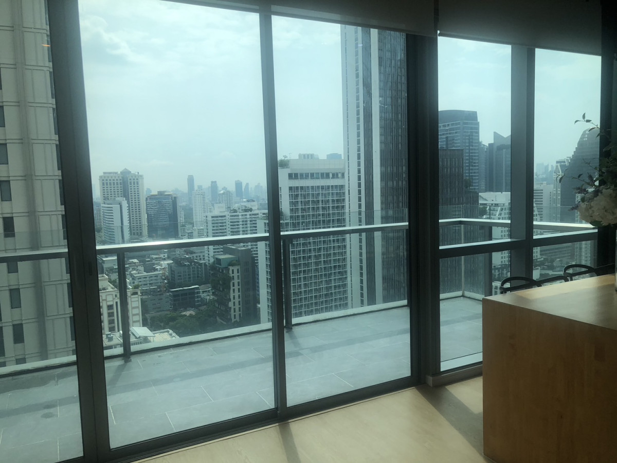 The Room Sukhumvit 21 | Highest Duplex Specious View Ready To move in | HL Focus