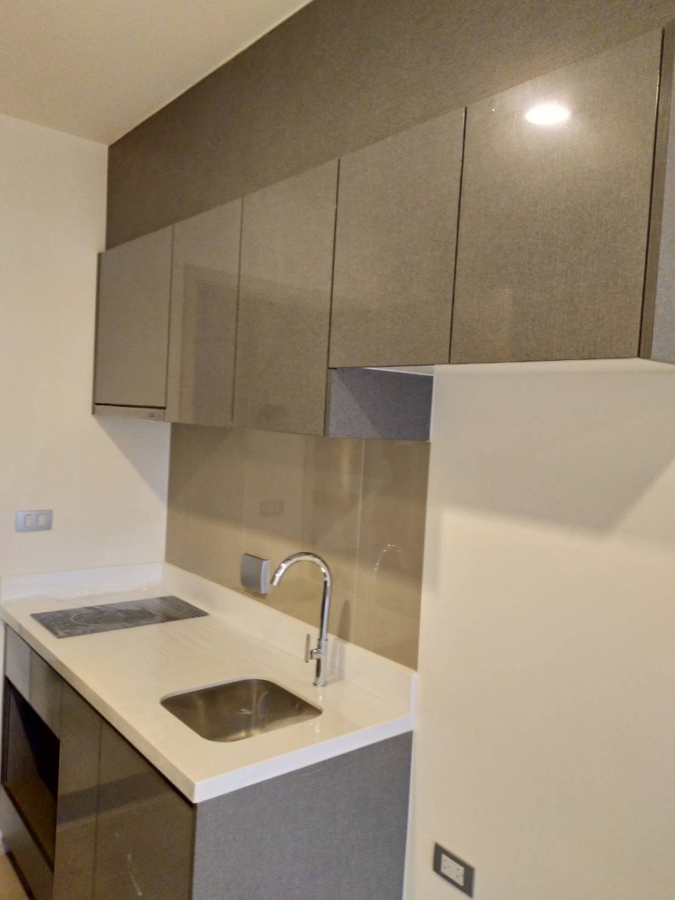 Rhythm Asoke | High floor With Fully Decorated Ready to move in | HL