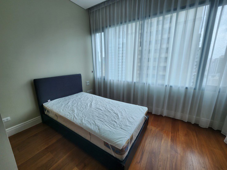 Bright Sukhumvit 24 | Big Space, Shocking Price🌈 Nice Room and Decoration 🚝Close to BTS Phromphong | HL Focus