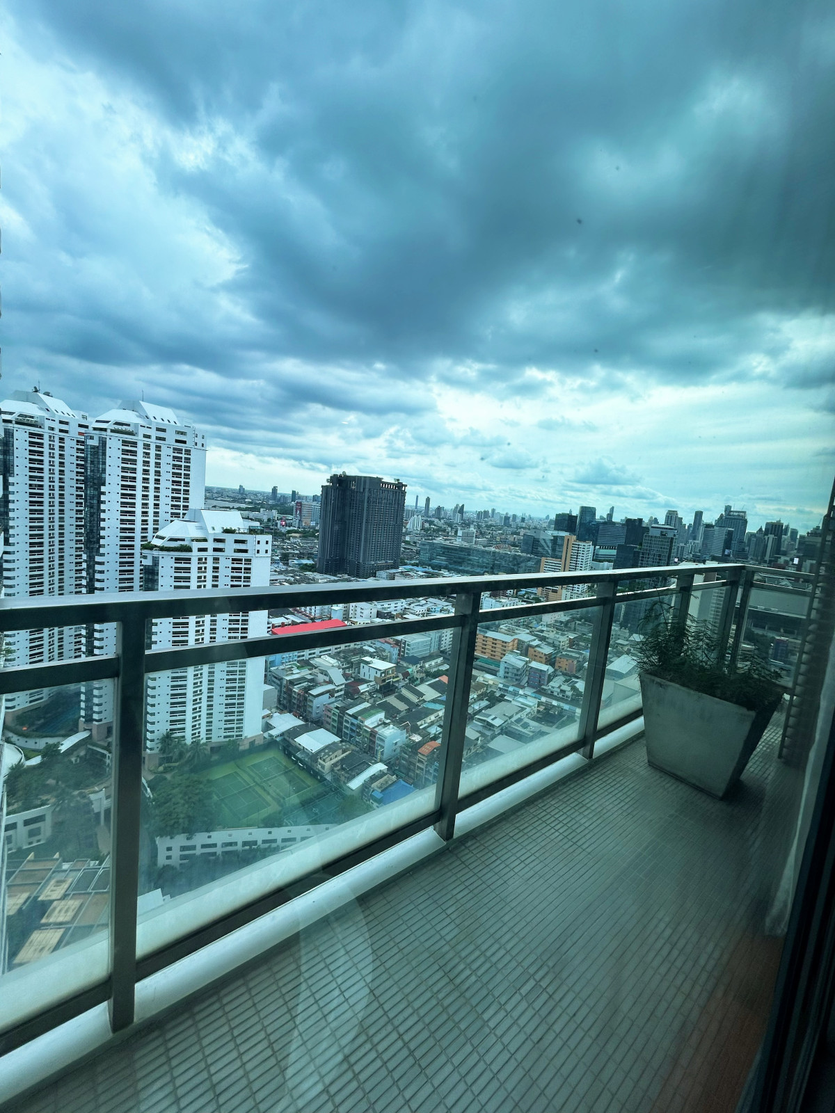 Bright Sukhumvit 24 | Duplex lover, Shocking Price🌈Nice Room and Decoration 🌈🚝ใกล้ BTS Phromphong | HL Focus