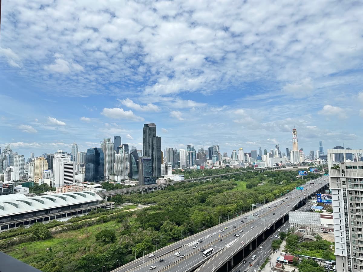 Life Asoke Hype | 📣 ให้เช่า - พร้อมเข้าอยู่!  🚝ใกล้ MRT พระราม 9 | New