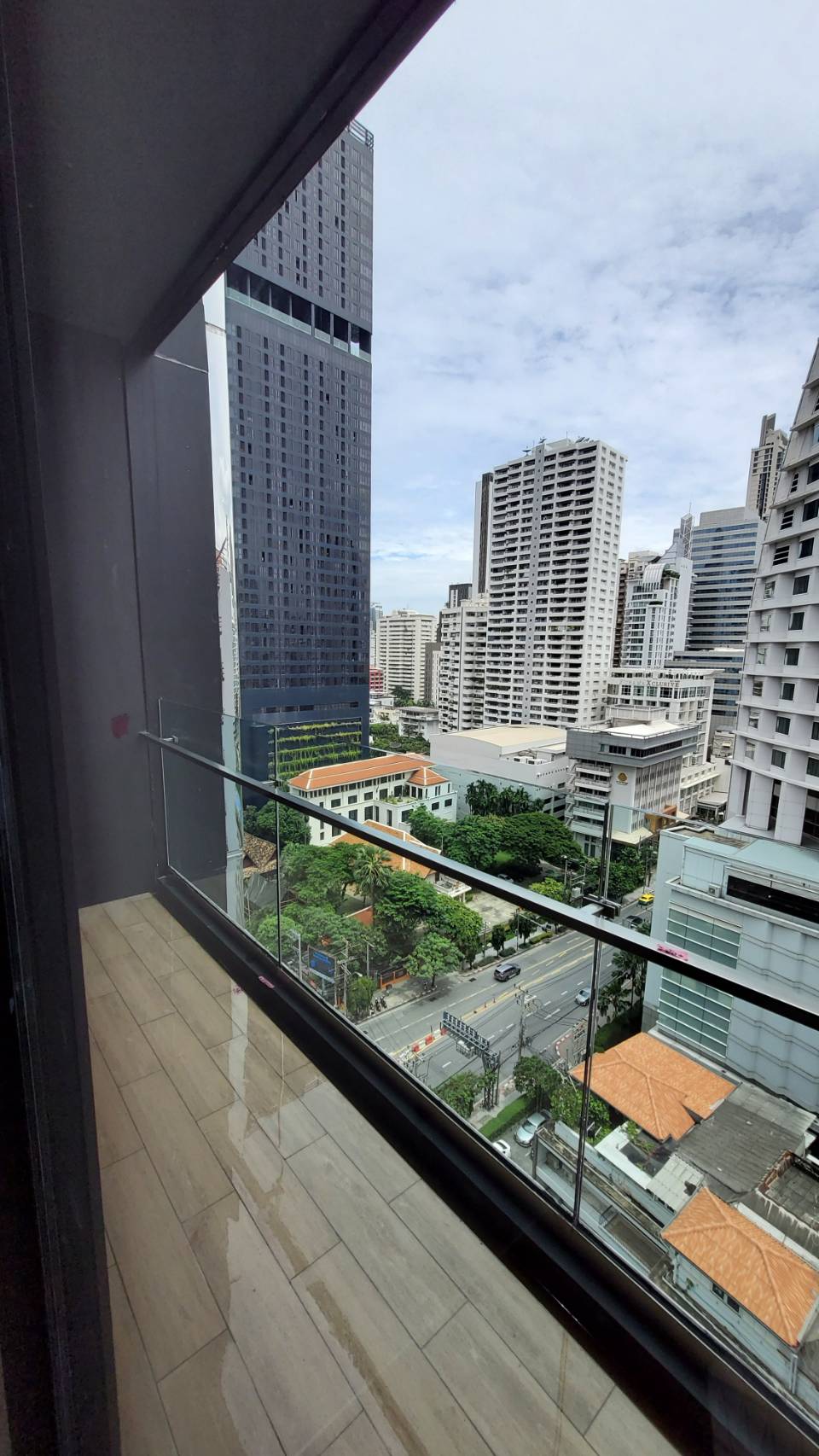 Celes Asoke | Urgent !!! Sell with tenant !!! Open your new Life Stlye @ asoke with Double Transportation | #HL