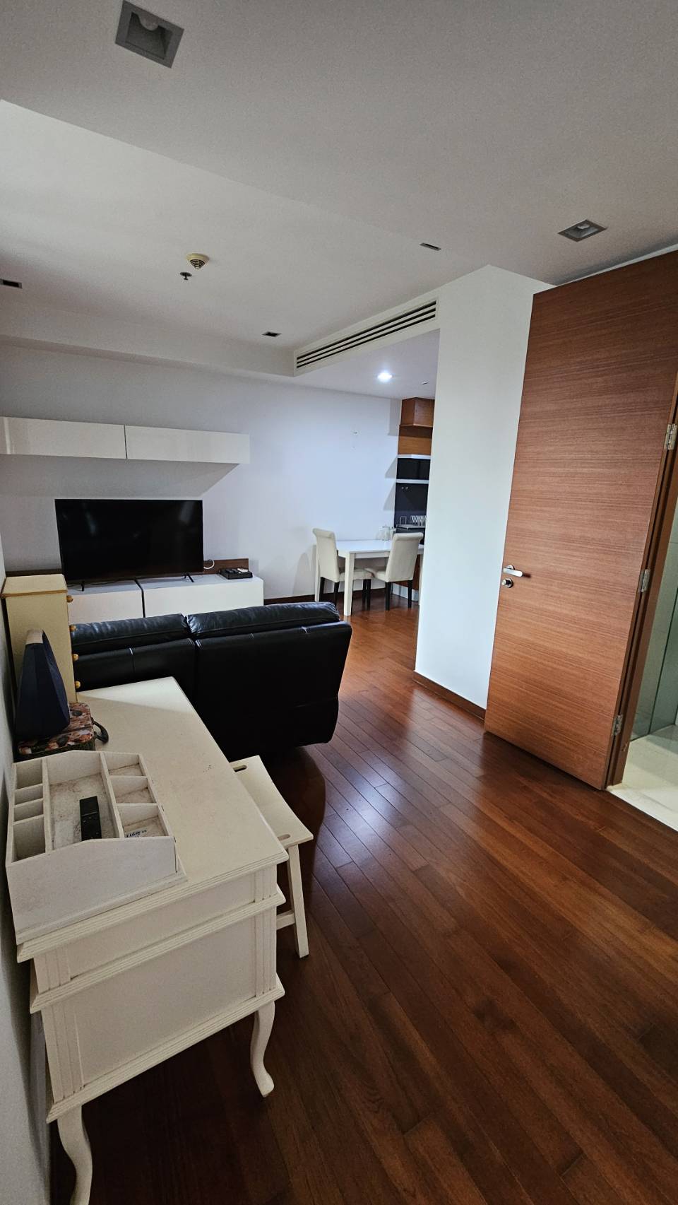 Ashton Morph Sukhumvit 38 | Pet Friendly Unit !!! Available Privatcy Building of Thonglor | HL