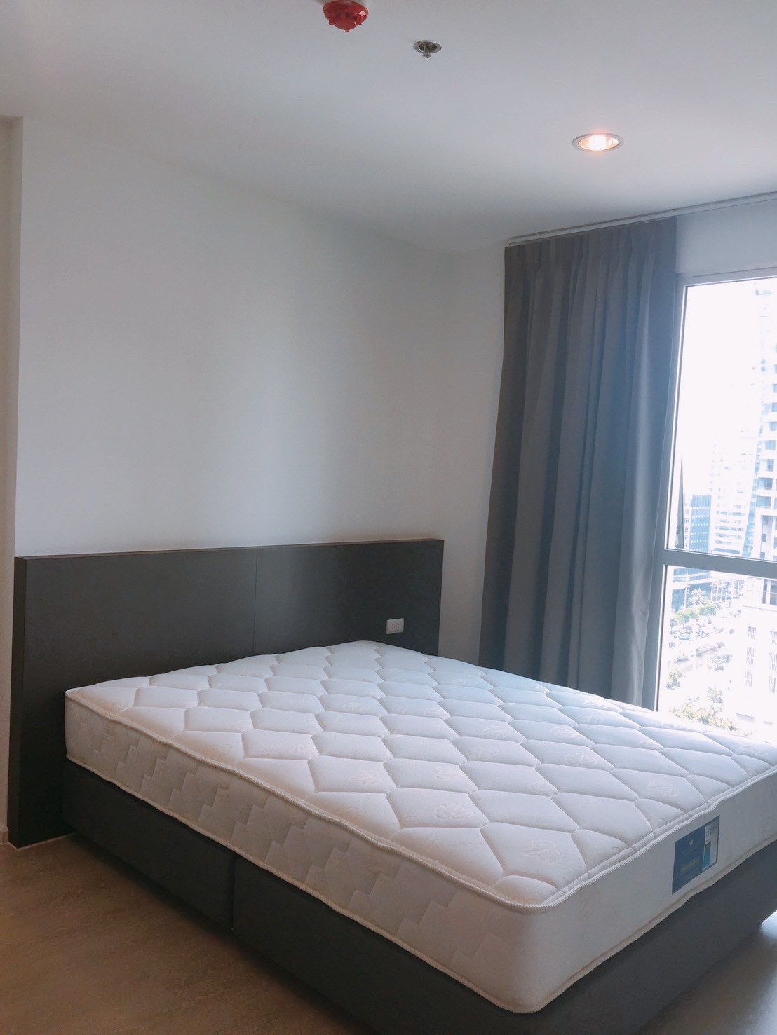 Rhythm Sathorn-Narathiwas | 🚝ใกล้ BTSช่องนนทรี Chong Nonsi ,BRT สาธร Sathorn ,Easy access to transportation, Modern style, Quality living in the Heart of Bangkok,Stunning View,Peaceful Atmosphere |