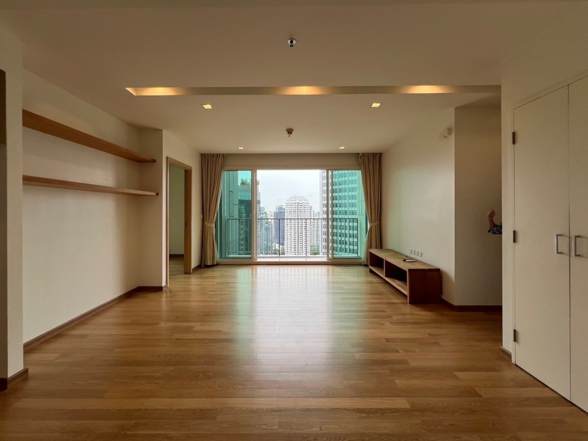 Siri at Sukhumvit | Newly Renovated !!! Larges Size here High View | HL