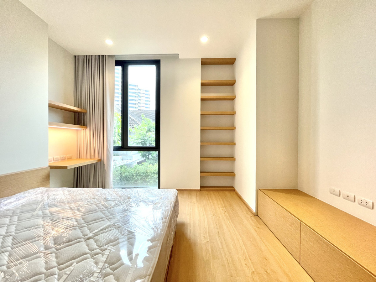 Vana Residences Sukhumvit26 | 🚝ใกล้ BTS Phromphong , Minimal Design , Private | New