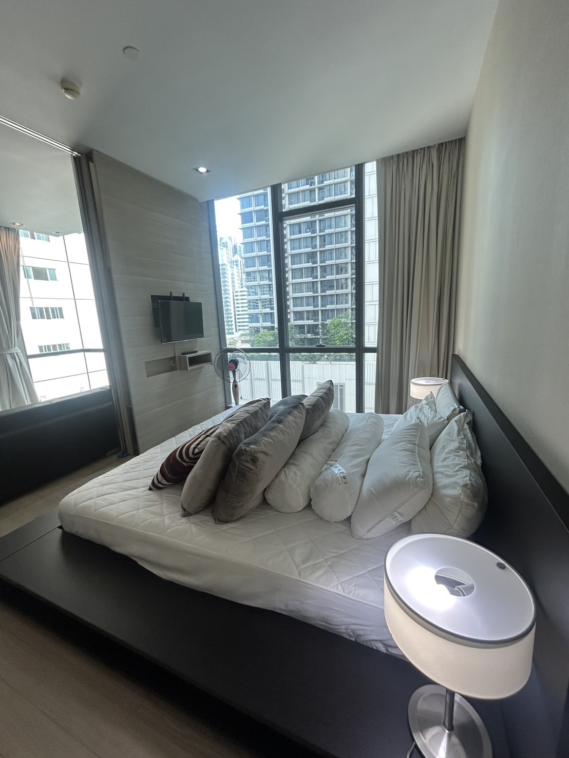 The Room Sukhumvit 21 | ขายขาดทุนหนัก !!!! ได้ราคาต่ำกว่า10 ปีที่แล้ว 1ห้องนอนใหญ่ ใกล้ มศว. ใจกลางอโศก !!! พร้อมเข้าอยู่ | HL Focus